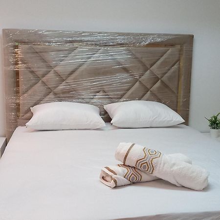 Amazing Appartement Au Centre Ville En Face Hilton & Gare Train De Tgv De Tanger 2N Bagian luar foto